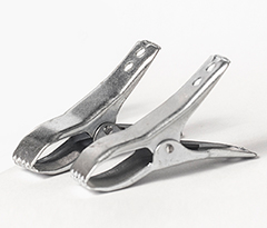 1010 - CLIPS BATERIA 10 AMP.